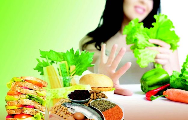Chế độ ăn uống kết hợp tập giảm cân áp dụng thế nào?