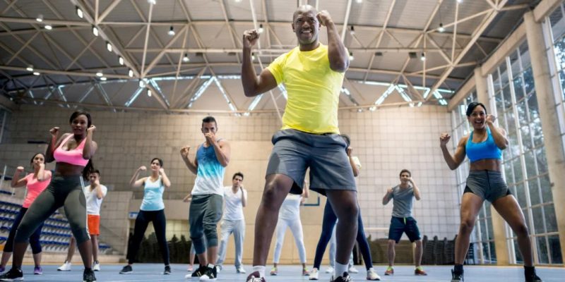 Tập luyện giảm cân cho nam với bài tập dance fitness