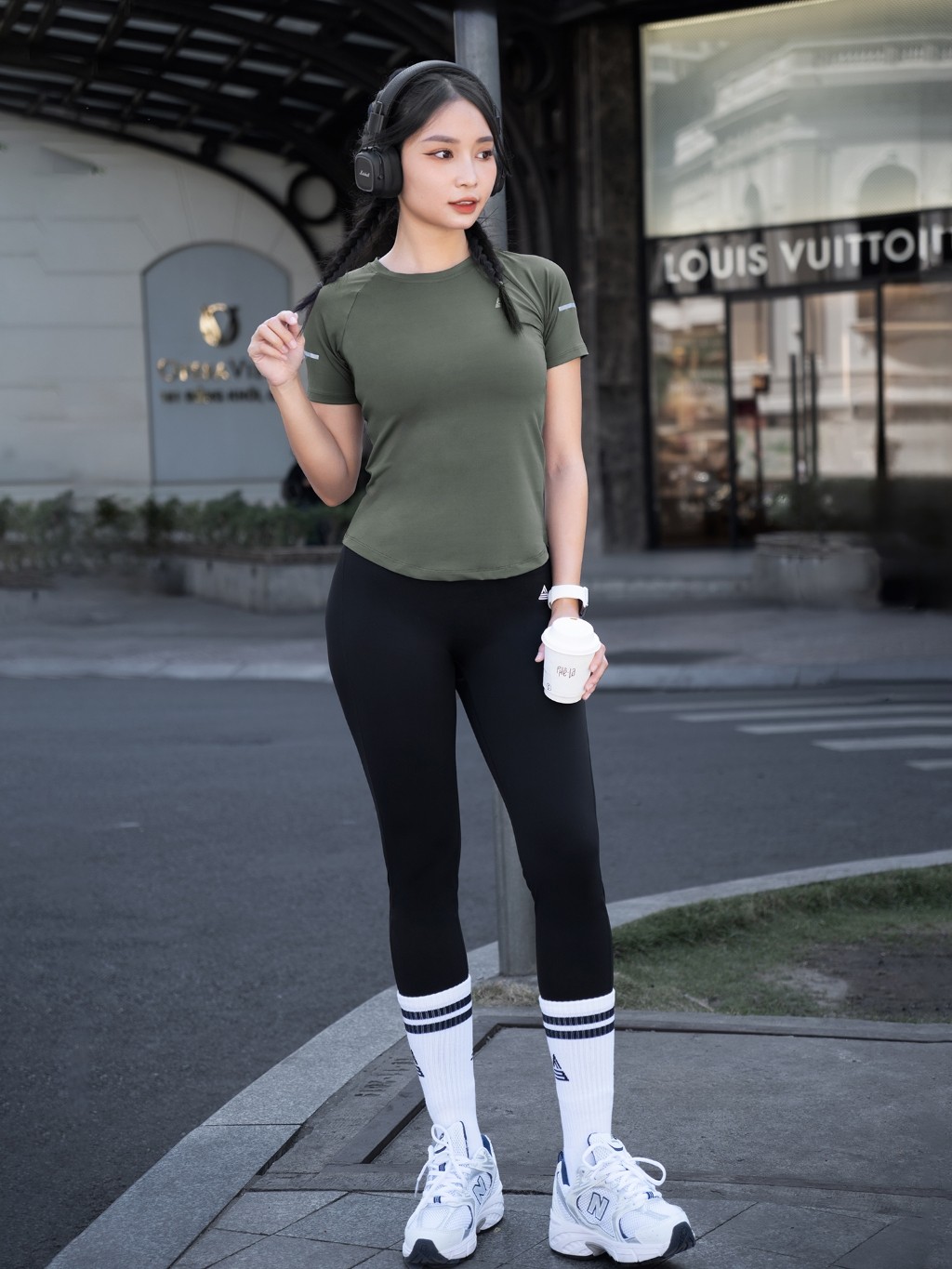 Cách phối đồ tập gym nữ đẹp, năng động