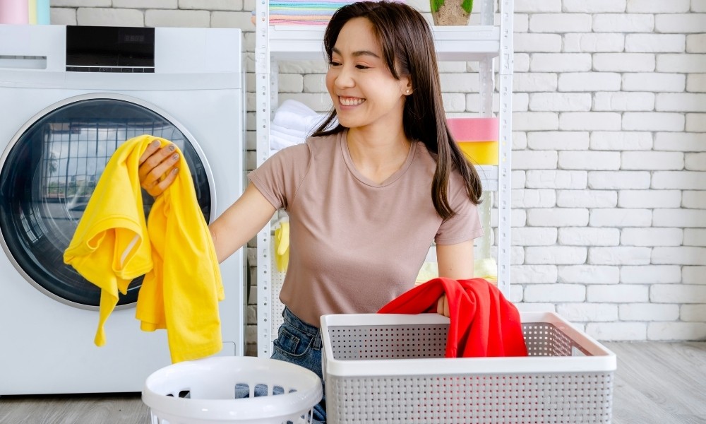 Mẹo giặt đồ tập gym bền màu, thơm lâu